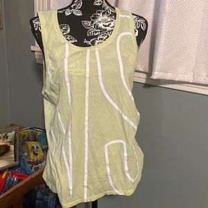 SALE! Victoria Sport tank size M